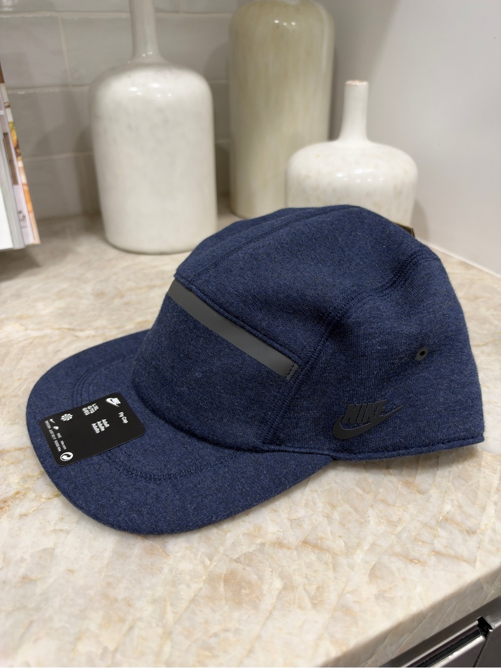 Brand New Nike Fly Cap Unstructured Flat Bill Tech Fleece Cap Navy